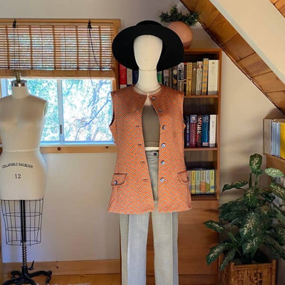 Vintage 1970s Vest Orange - Picture 12 of 12